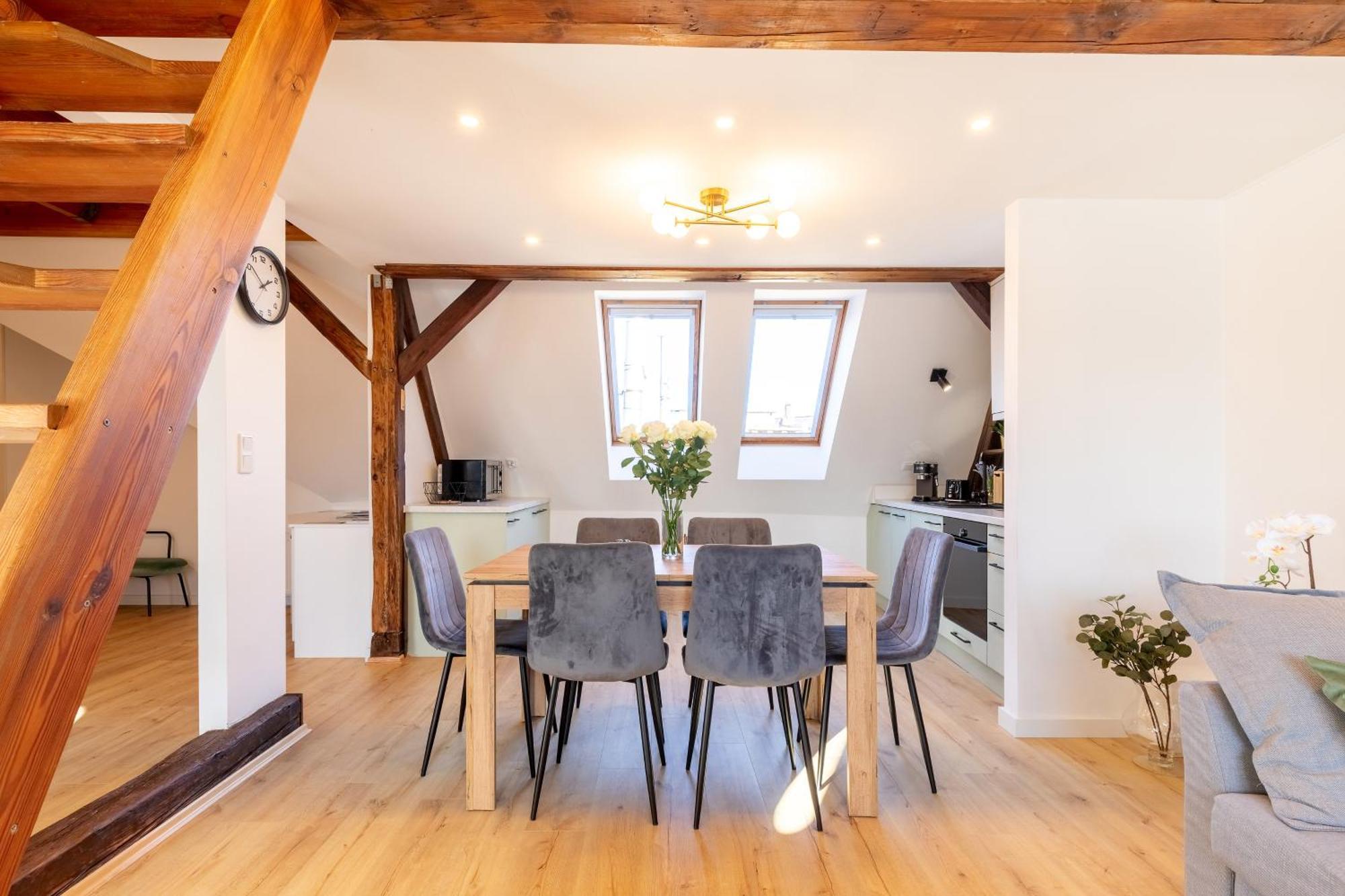 Apartment With Entresol Old Town Краков Экстерьер фото