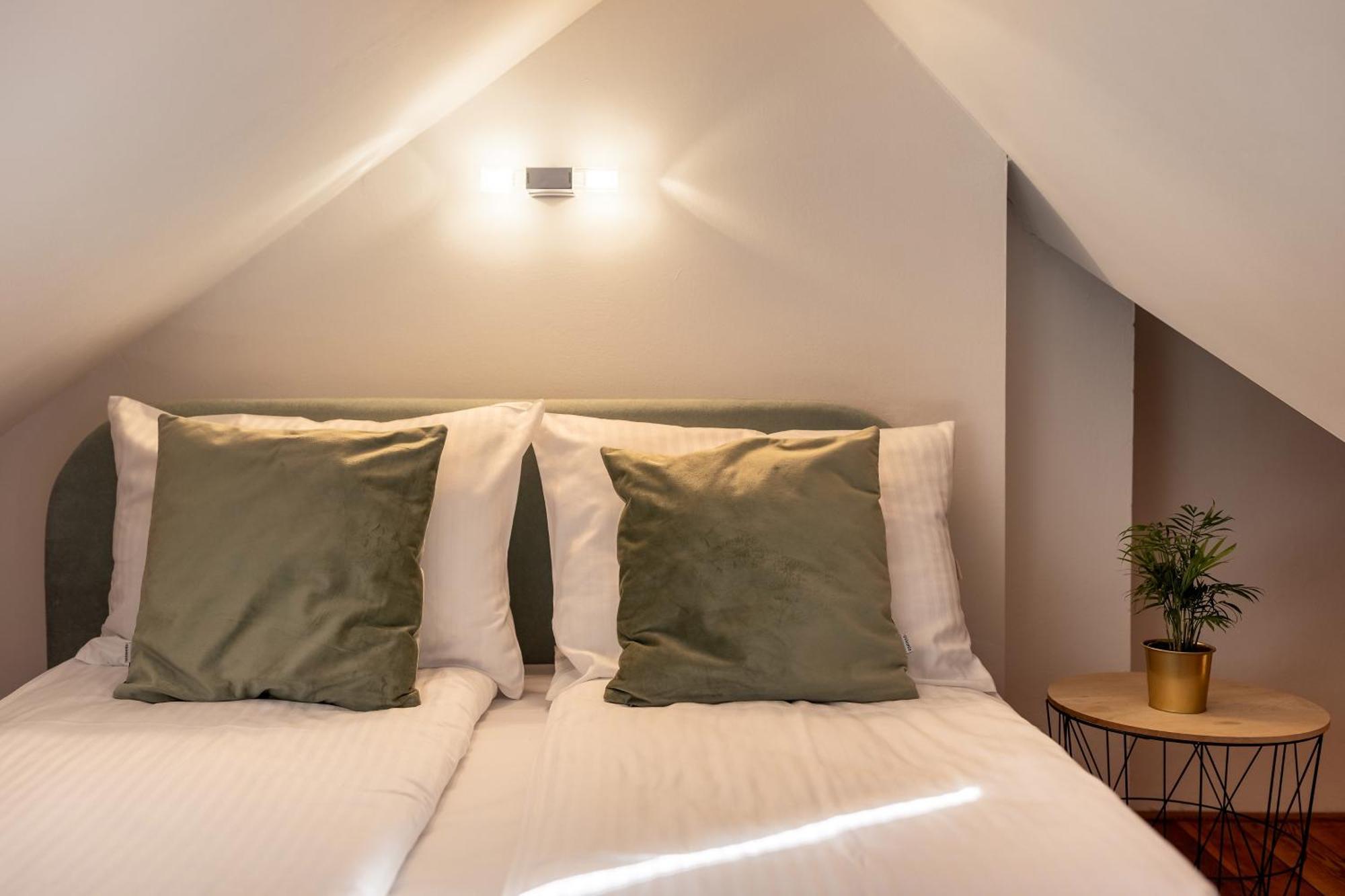 Apartment With Entresol Old Town Краков Экстерьер фото