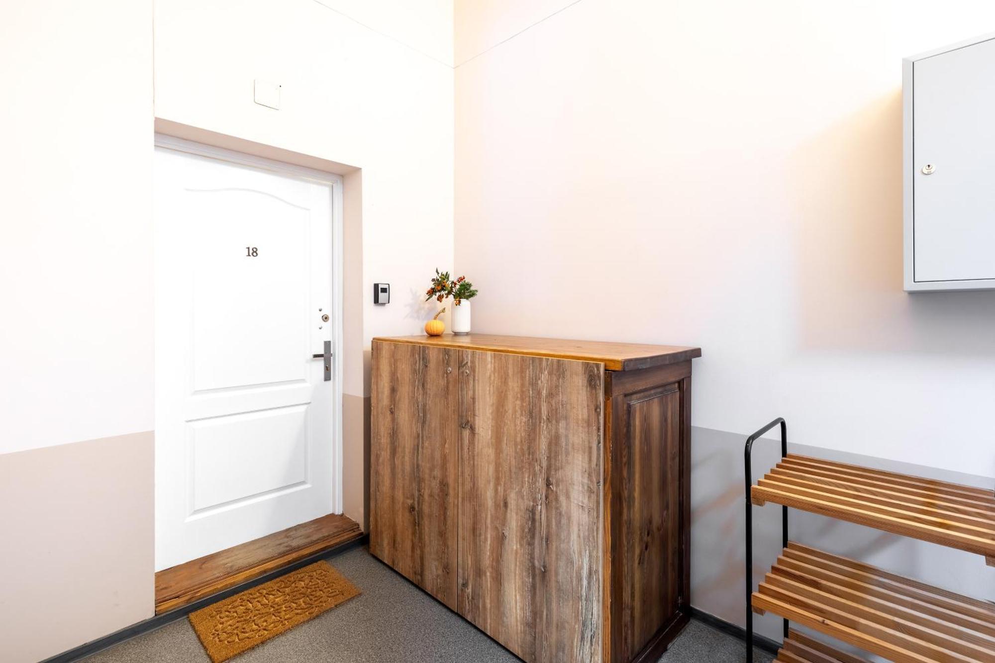Apartment With Entresol Old Town Краков Экстерьер фото
