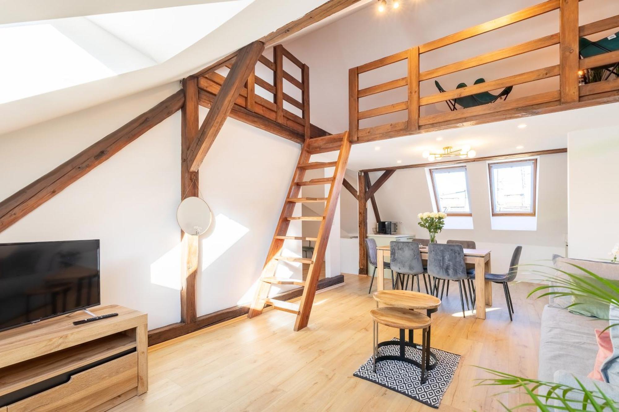 Apartment With Entresol Old Town Краков Экстерьер фото
